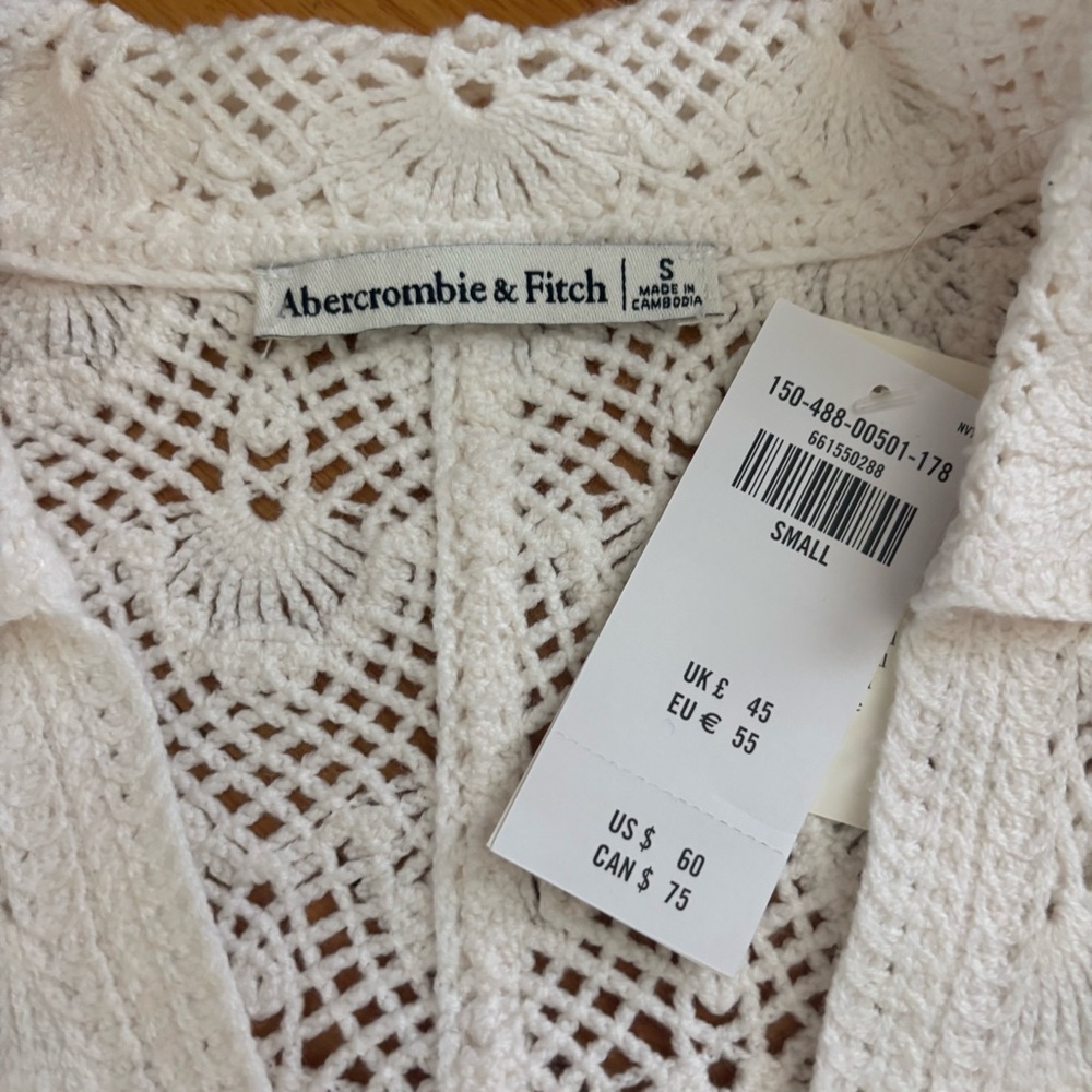 Abercrombie & Fitch Short Sleeve Crochet Style Polo - Picture 6 of 9